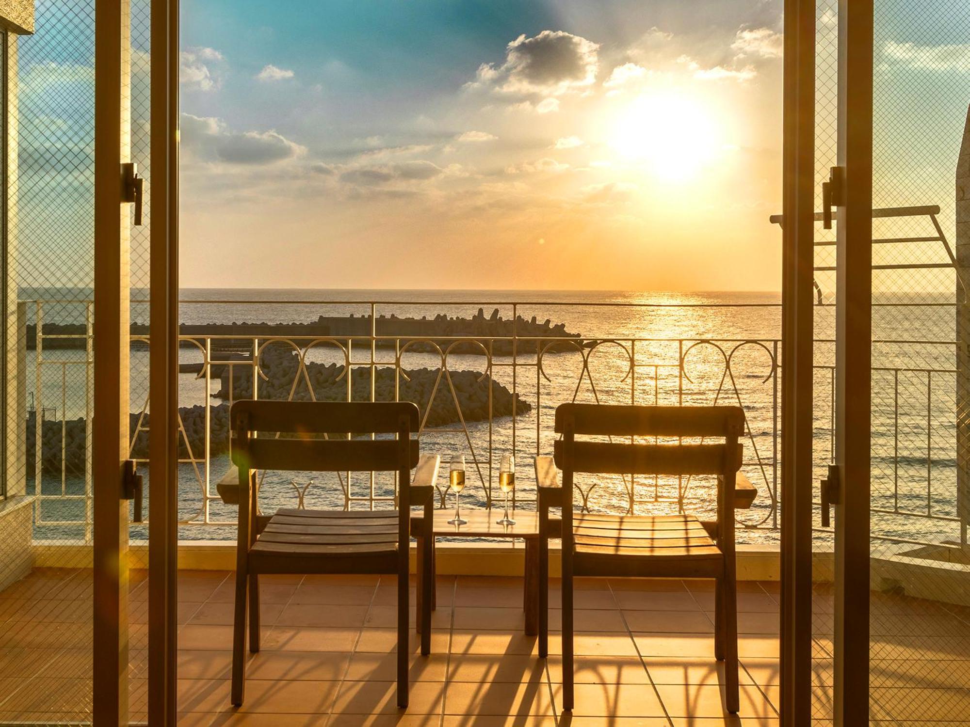 Hotel Umi No Terrace Yomitan Toya Esterno foto
