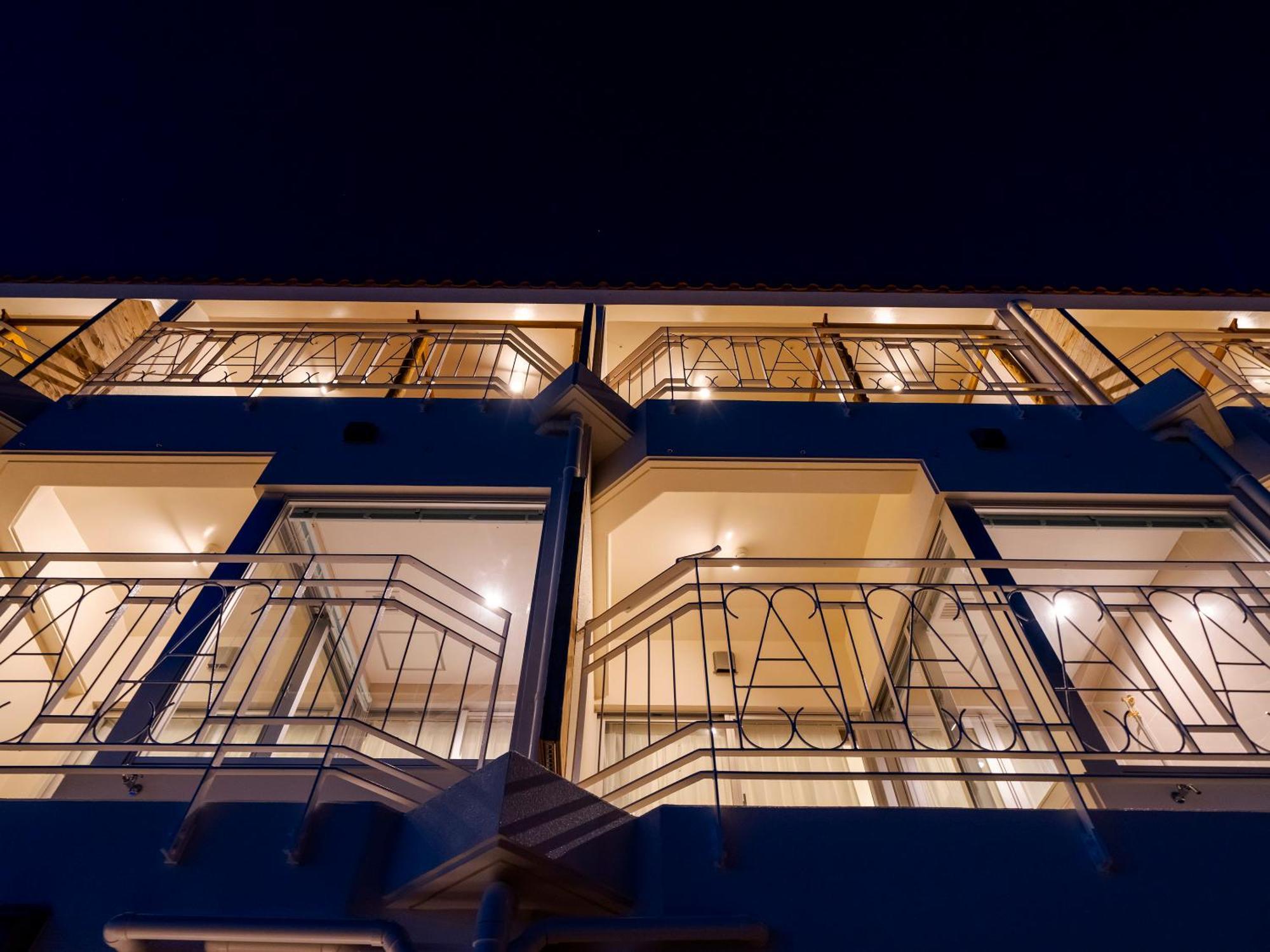 Hotel Umi No Terrace Yomitan Toya Esterno foto